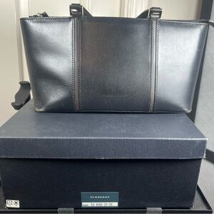 Burberry Black and Dark Brown Leather with Nova Check interior Handbag EUC